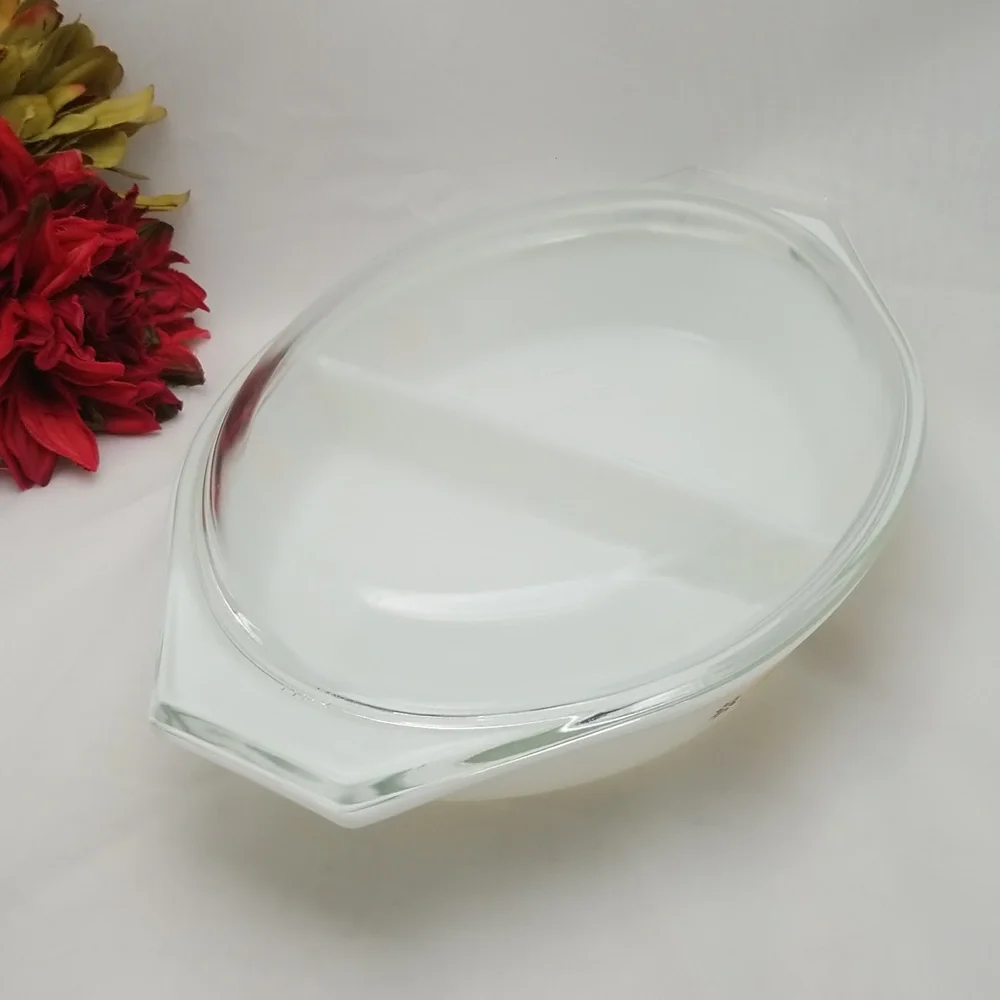 Pyrex Town & Country Divided Casserole Dish with Lid